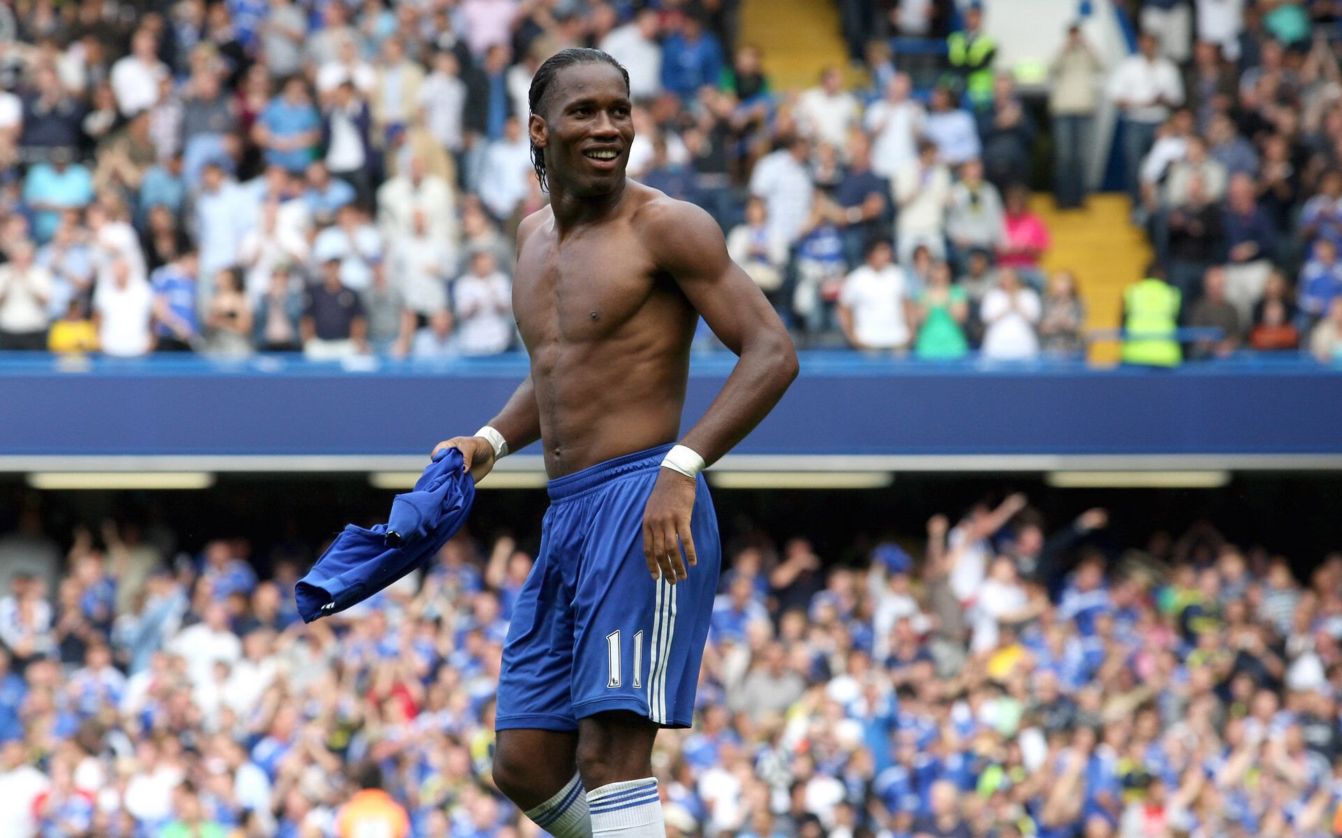 FIFPRO年度最佳11人:亚马尔当选票王,大巴黎占5席,贝林厄姆引热议,flfa年度最佳阵容