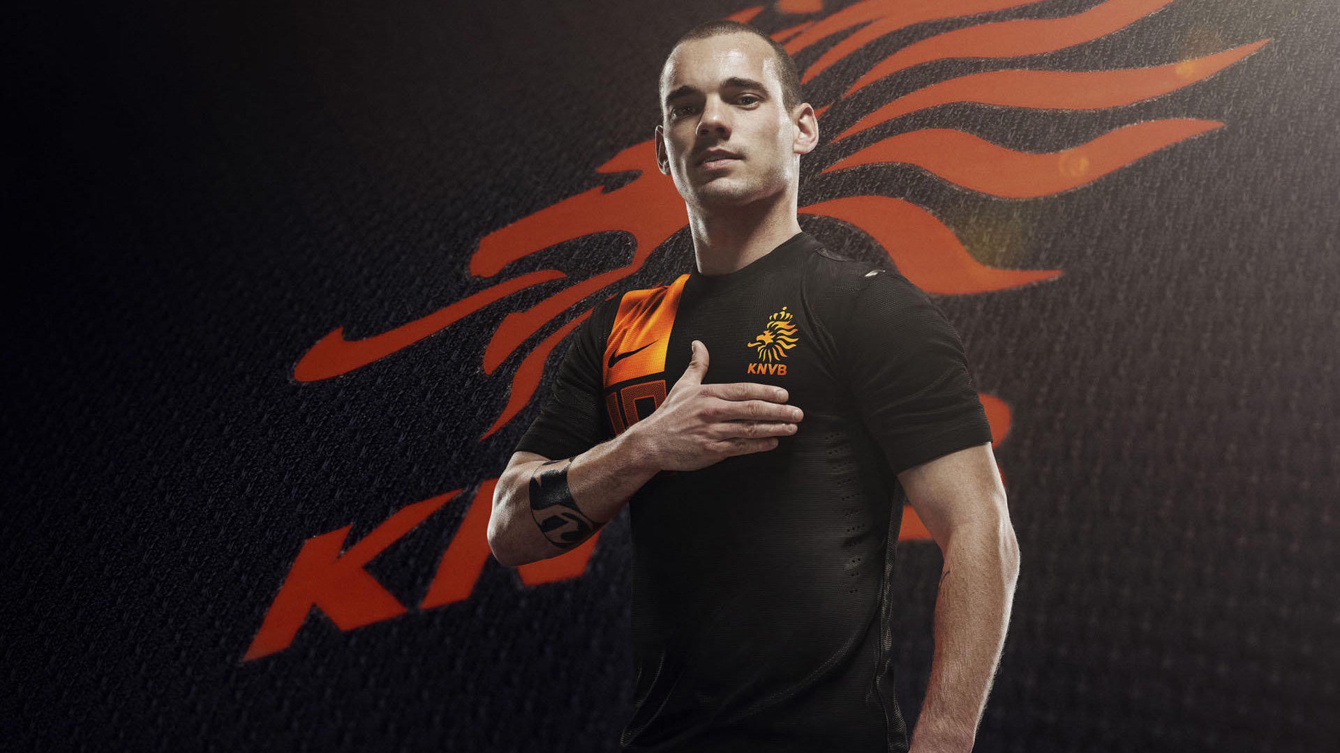 “马科斯·莫奇的灵活防守与精准突破，为阿根廷美洲狮队铺平胜利之路”