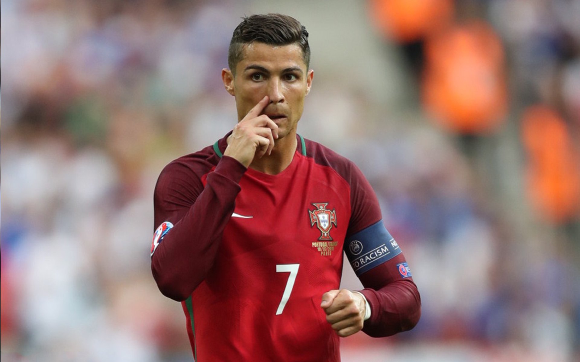 球员在赛季表现稳定跻身最佳阵容讨论名单，2021赛季最佳球员